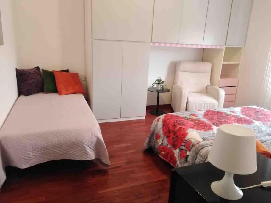 Lovely Flat, Super Connected To The Centre,Wifi,4P Милан Экстерьер фото